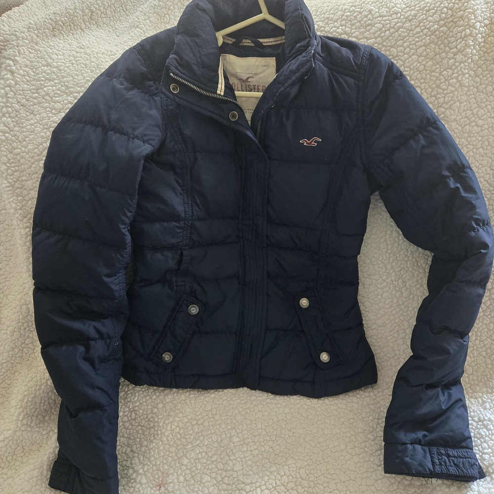 Hollister Women's Dark Blue Puffer Jacket
